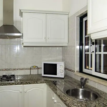 One Bedroom Appartement With Shared Pool And Furnished Terrace At Odiaxere 5 Km Away From The Beach Apartment *