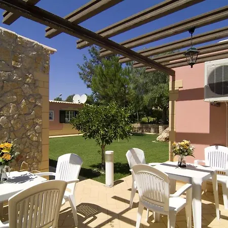 One Bedroom Appartement With Shared Pool And Furnished Terrace At Odiaxere 5 Km Away From The Beach Apartment *