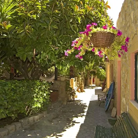One Bedroom Appartement With Shared Pool And Furnished Terrace At Odiaxere 5 Km Away From The Beach